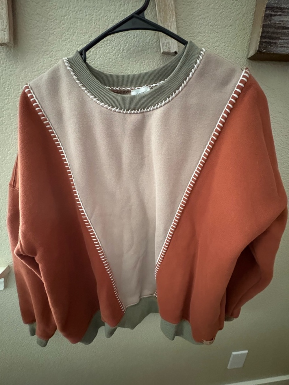 BKE Rust and Taupe Colorblock Crewneck Sweater